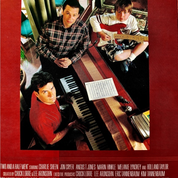 A NEW 4-DVD SET OF THE 1ST FULL SEASON OF TWO & 1/2 MEN! - Picture 4 of 9